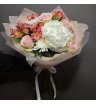 Флористический Вальс: Светлый Букет на Любой Праздник