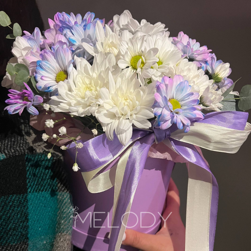 Сиреневая акварель: нежный микс с ромашками и гипсофилой 3