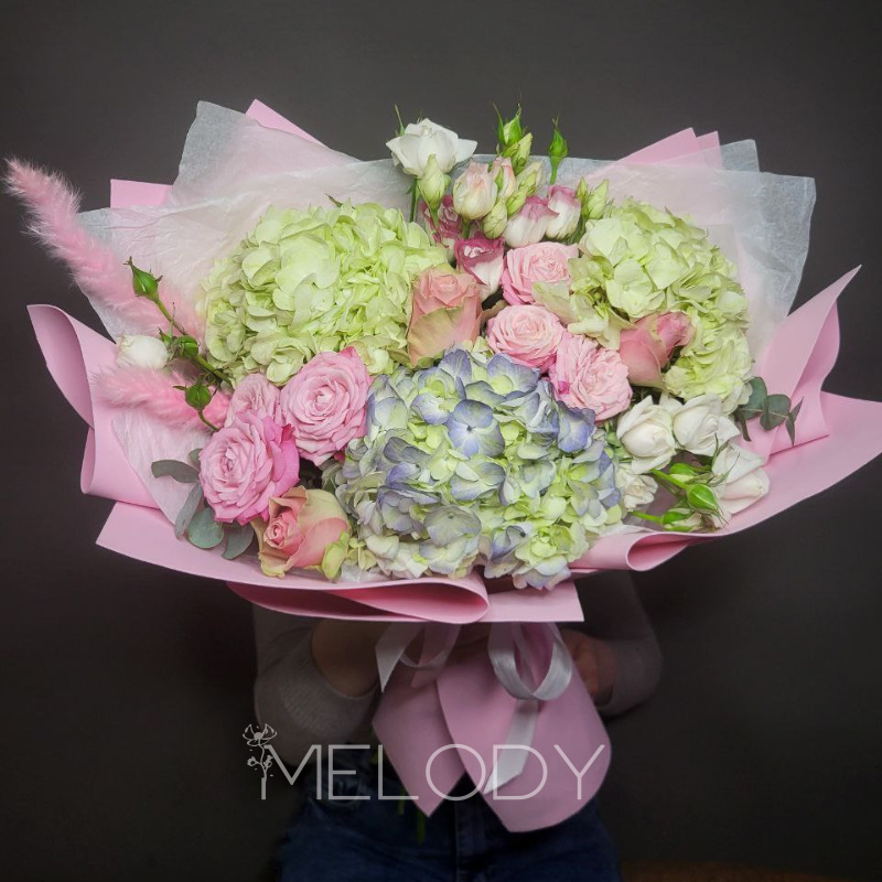 Бело-розовая феерия: гармония свежего и вечного 2