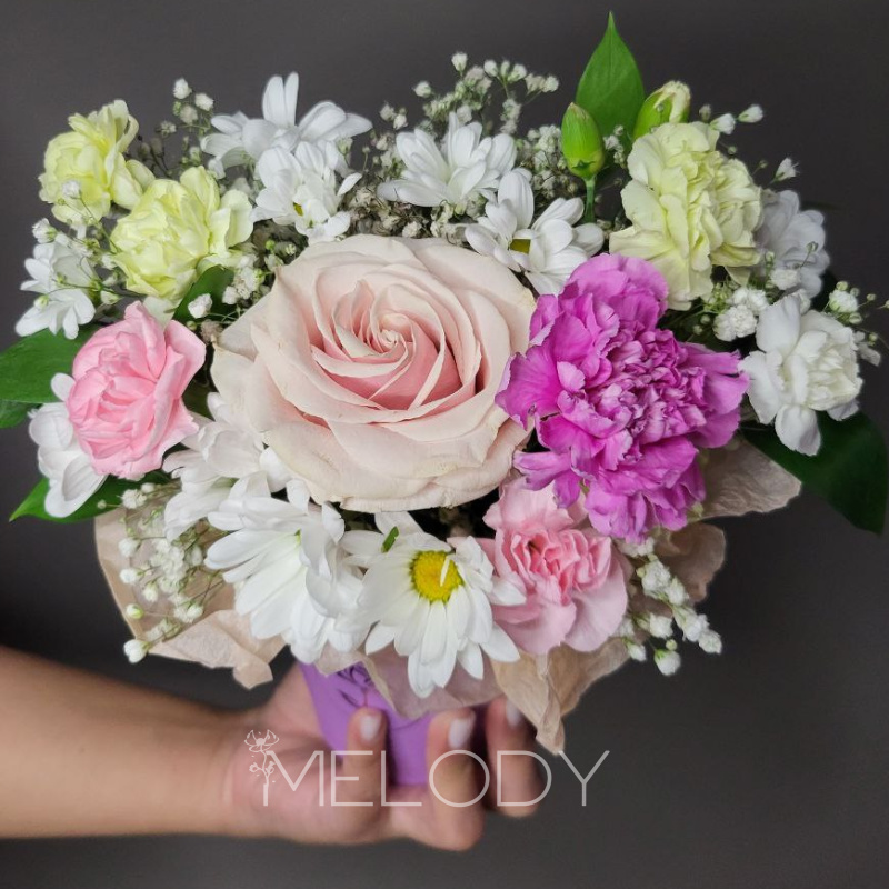 Нежный аккорд: композиция для рабочего стола 1